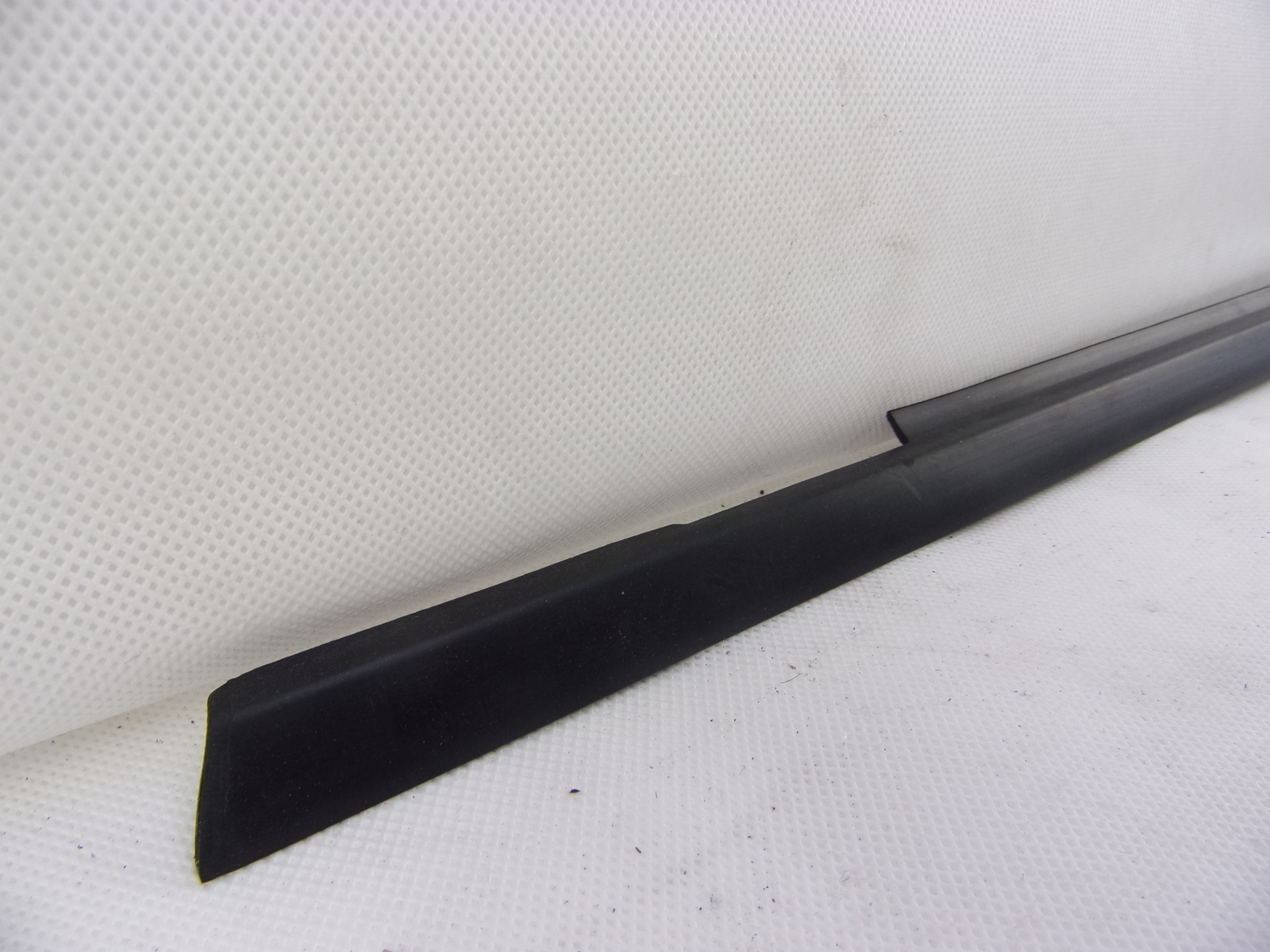 51861632 Weatherstrip Inner Door Front Right Fiat Grande PUNTO 1.2 