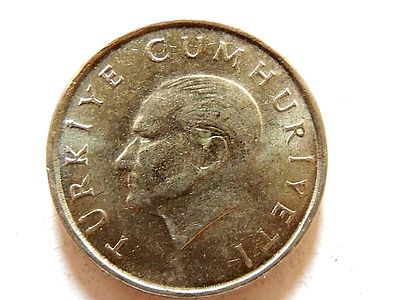 1999 Turkey Twenty Five (25) Bin Lira Coin 