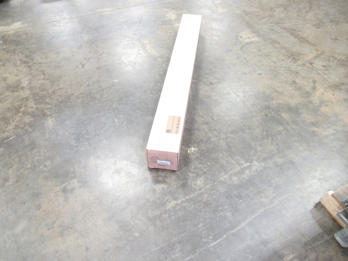 Genuine Nissan 80282-3TA1A Passenger RH Front Reveal Molding Sash
