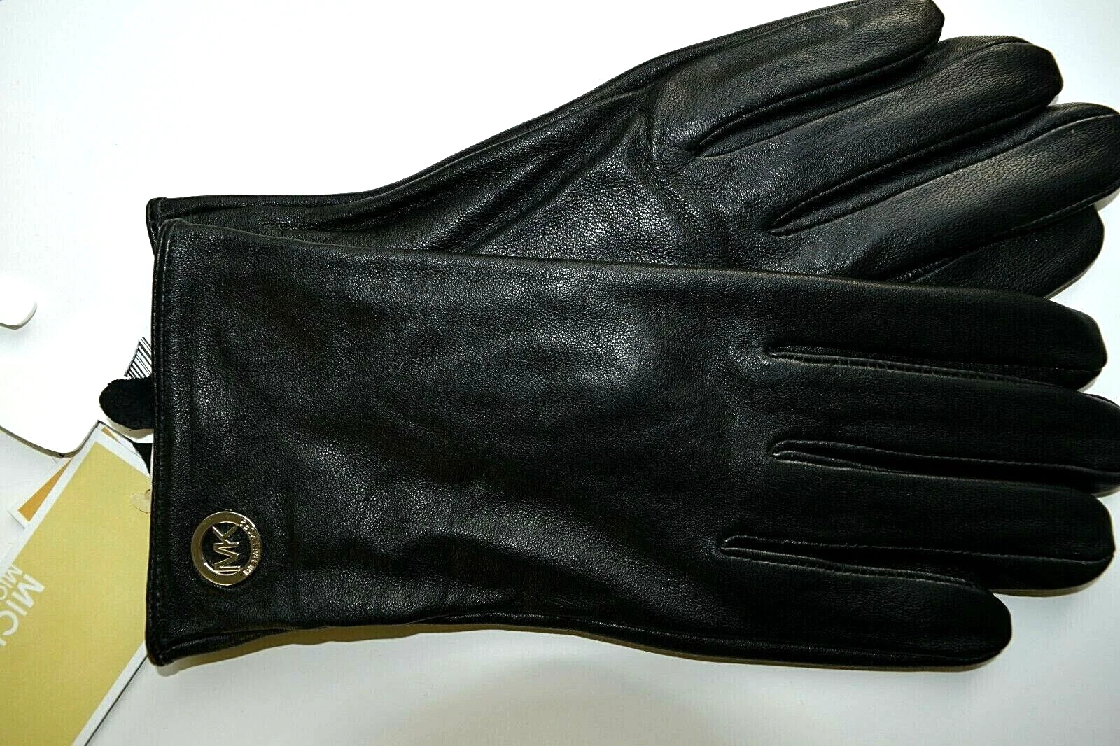 NWT Michael Kors Lambskin Leather Logo Touch Screen Gloves Black Buttery soft M