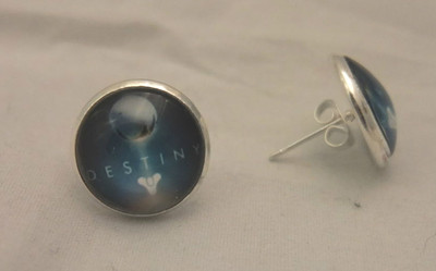 DESTINY VIDEO GAME LOGO GLASS DOME SILVERTONE STUD EARRINGS