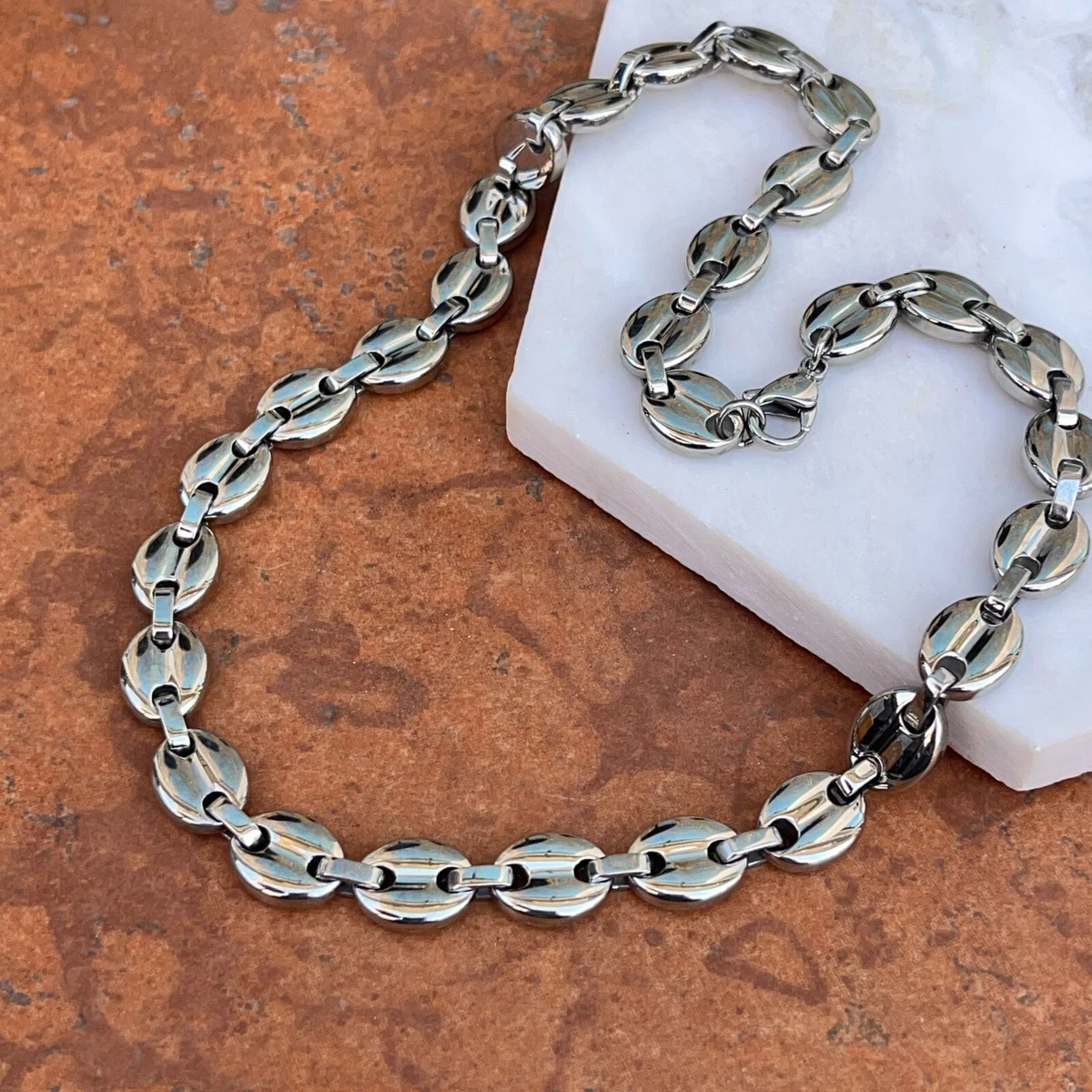 6 Trendy Ways to Style a Chain Link Necklace | Monica Vinader