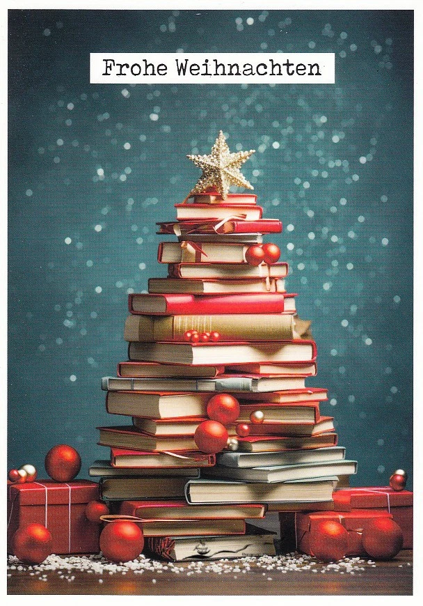 Postkarte: Frohe Weihnachten / Baum aus Büchern