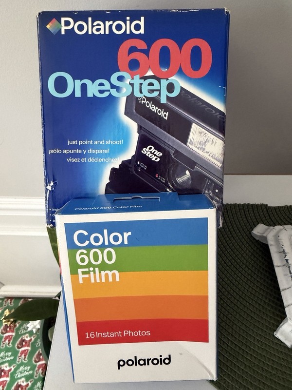 Vintage Polaroid One Step Close Up 600 Instant Film Camera With Strap WORKS