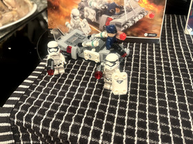 [2] Lego Lots Star Wars 75166 First Order Transport Speeder  70901 Batman Movie