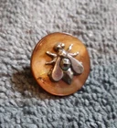 Vintage Antique Metal Facet & MOP Mother of Pearl Picture Button BEE