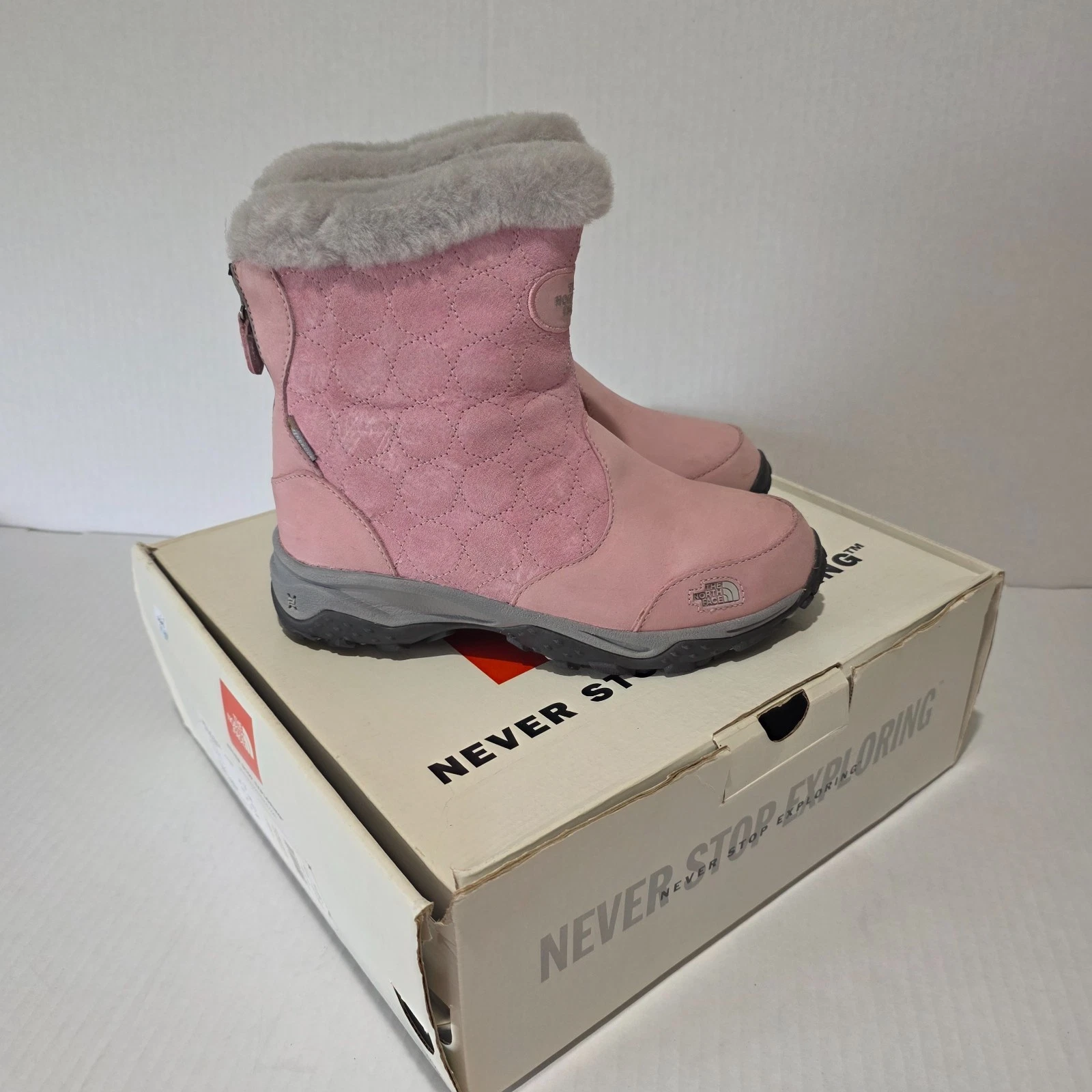 North Face Size 7 Women's Bella Alta Waterproof Winter Boots