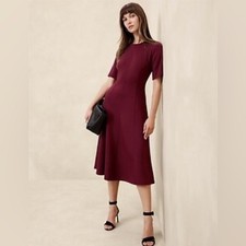 NWT Banana Republic Soft Touch Scuba Seamed Midi Dress, Bright Wine, Size Small