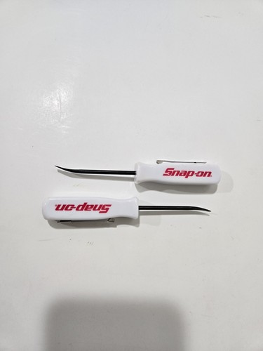 2PK SNAP ON TOOLS LOGO EMBLEM Matte Black Badge Decal + 2 Pocket White Pry Bars! - Foto 8 di 12