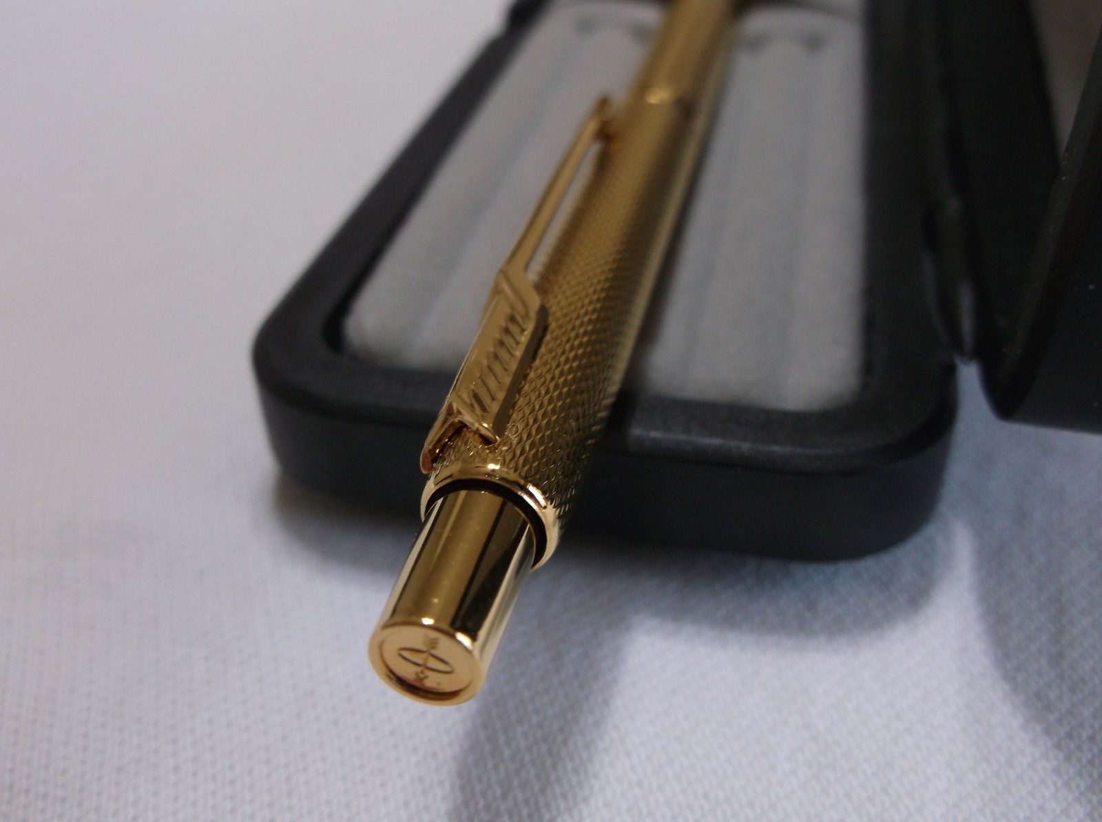 PARKER CLASSIC GRAIN d' ORANGE BALLPOINT PEN / NEW IN BOX / FRANCE / 52932