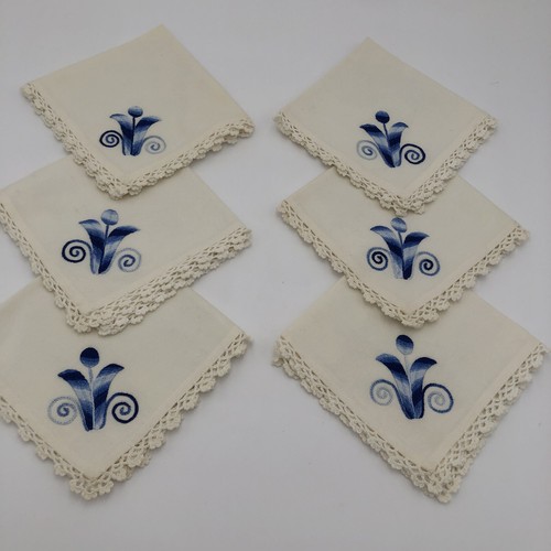 4 Vintage White with Embroidery & Applique Flowers Luncheon/Dinner Napkin