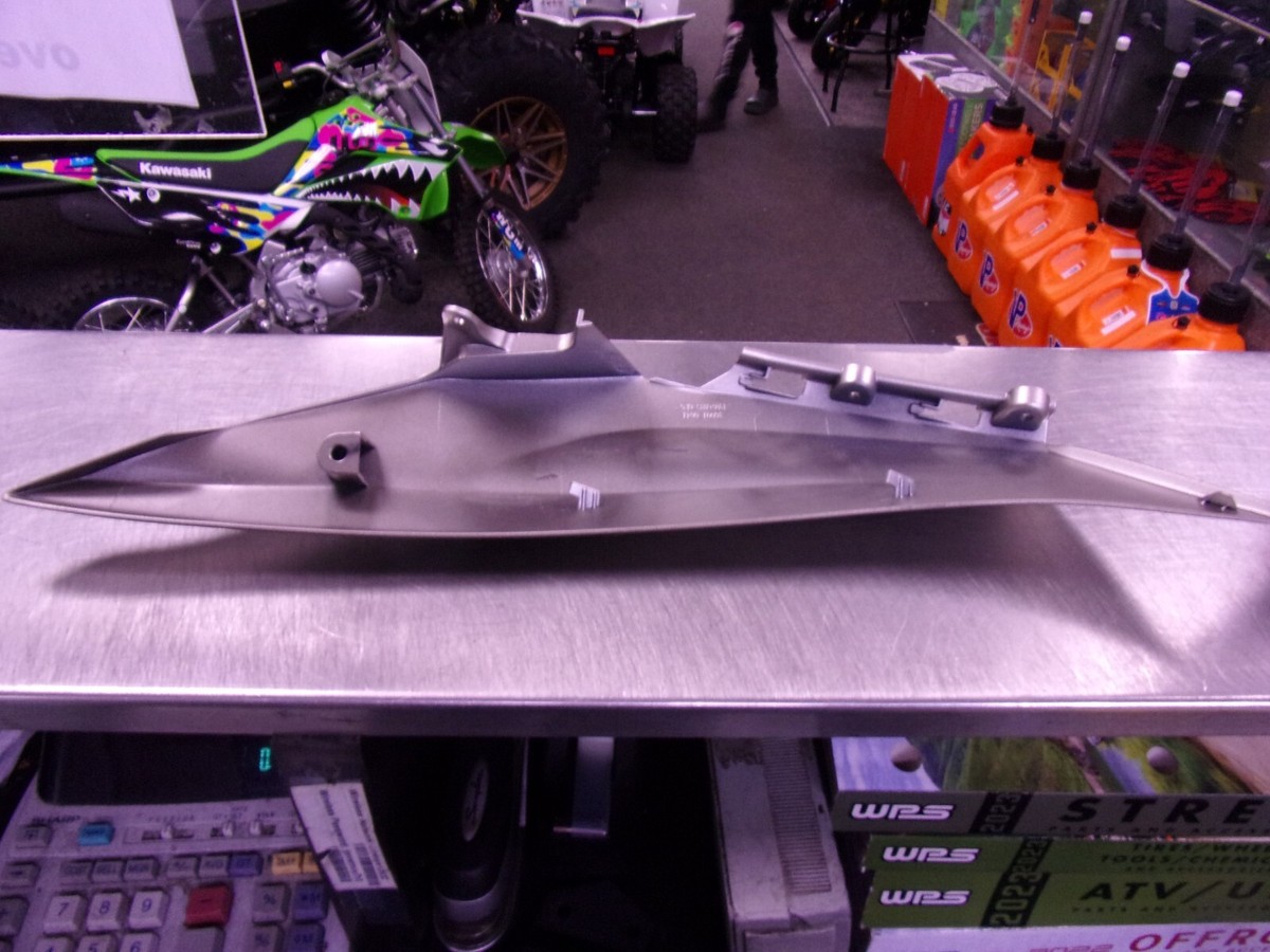 Kawasaki ZX 10R OEM Right Side Tail Cover Fit 16-20 Color 17 P/N