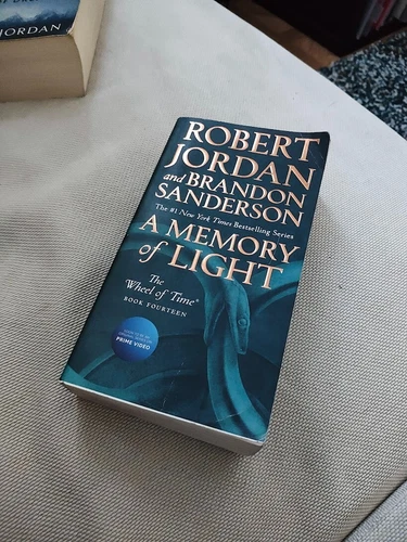 A Memory of Light: Book Fourteen of the Wheel of Time
