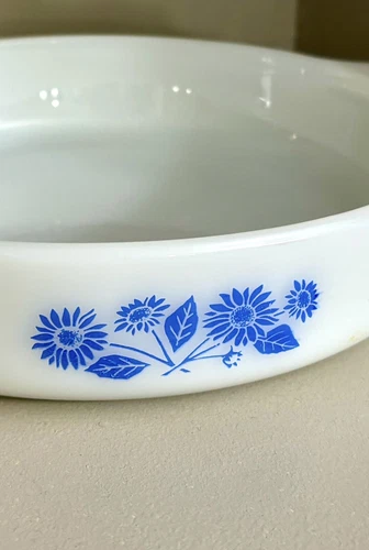 VTG 50’s Anchor Hocking Fire-King Corn Flower Blue 9" Pie Cake Quiche Pan #429