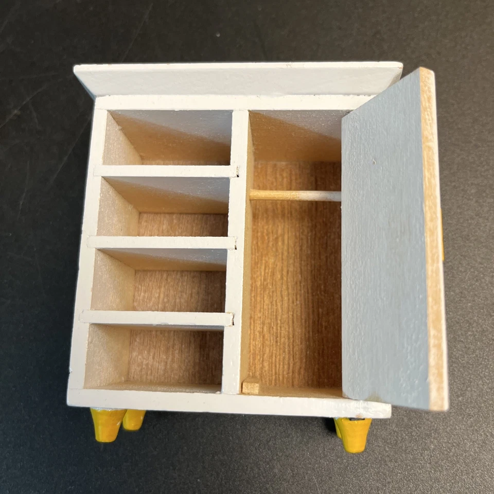 Muebles de madera para casa de muñecas cuna tocador caja de juguetes manta almohada bebé juego de guardería Foto 2 de 4