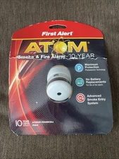 First Alert ATOM Smoke & Fire Alarm 10 Year Maximum Protection Model #P1010 NEW
