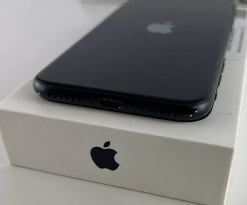 Apple iPhone SE 3a Gen. - 64GB - Midnight Black (Sbloccato) - Foto 8 di 10
