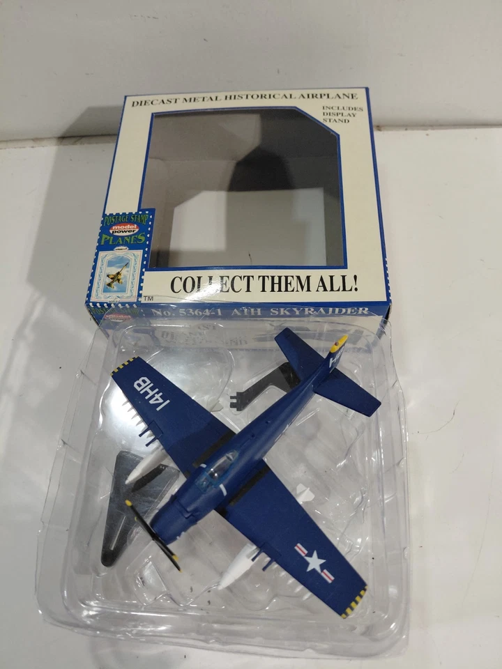 Sello postal modelo Power 5364-1 escala 1:100 fundido a presión avión Skyraider A1H Foto 3 de 4