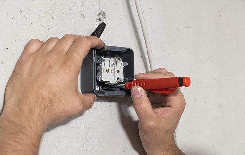 SOLA TLM2 Deep Hole Marker Construction Pencil with Built-In Sharpener - Picture 6 of 9