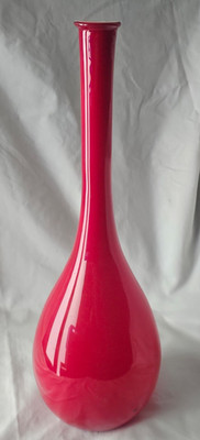 Sehr große elegante skulpturale Mid Century Modern rote Danish Vase von Kastrup