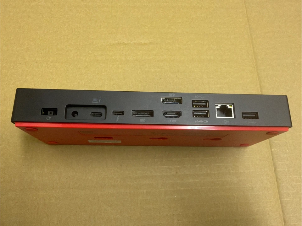 Lenovo ThinkPad Universal Thunderbolt 4 Dock DK2131, 40B0 - UNIT ONLY, photo 4 of 5
