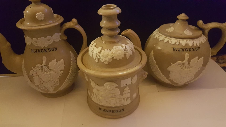 Porcelana Teteras / Tabaco Tarro - Alivio Decoración & Inscibed H JACKSON 1880 - Imagen 3 de 4