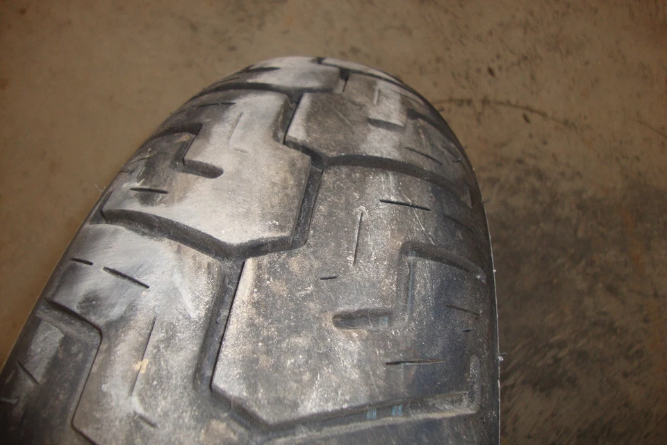 Llanta trasera clásica Kawasaki Vulcan VN1500 VN 1500 1998 con radios 150/80-16 Foto 3 de 3