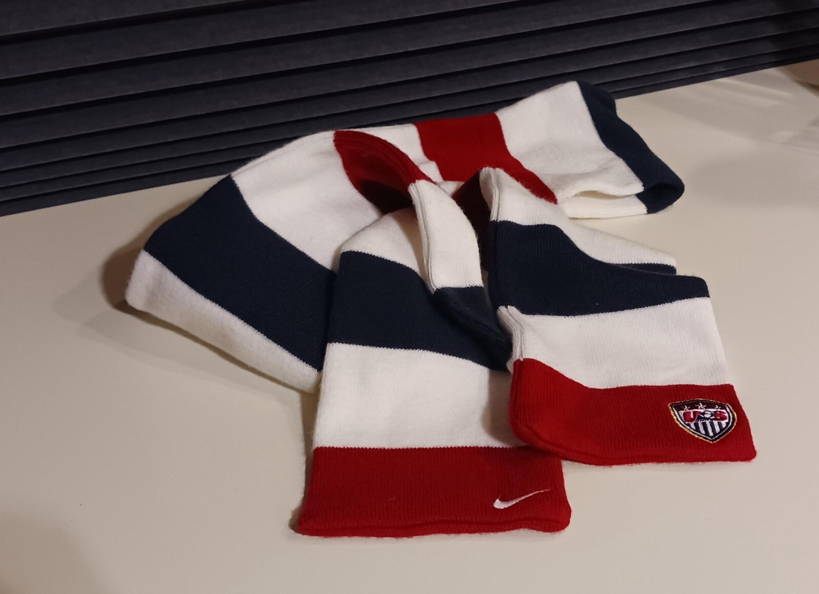 NIKE US Soccer Scarf blue red white striped TEAM USA Olympics Games FIFA