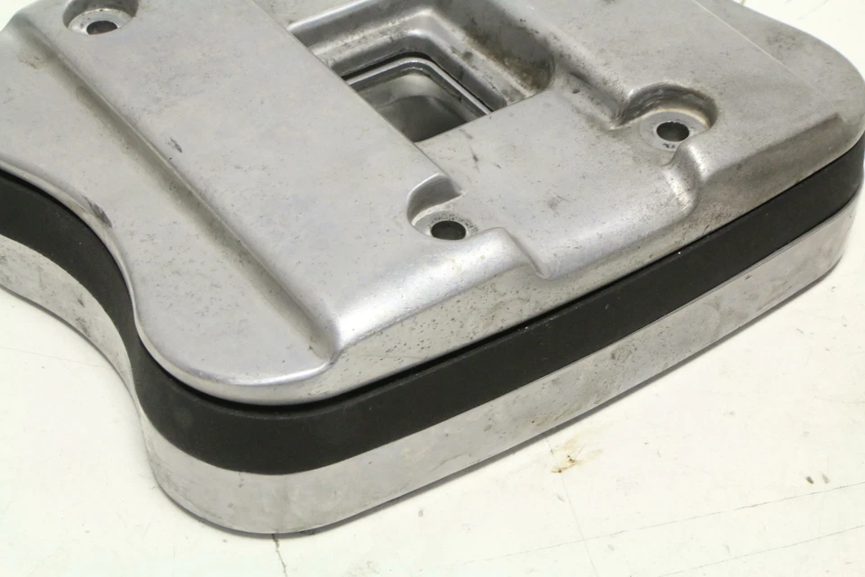 ROCKER interior y exterior Harley-Davidson Sportster y CUBIERTA y HARDWARE Foto 4 de 4