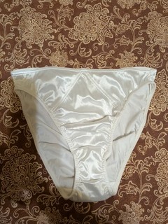 Vintage Victoria's Secret Satin Second Skin Brief Panties Size L/7 Ivory White C