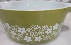 Vtg Pyrex Crazy Daisy Spring Blossom 475-B 2.5 Qt Green Casserole Bowl Floral