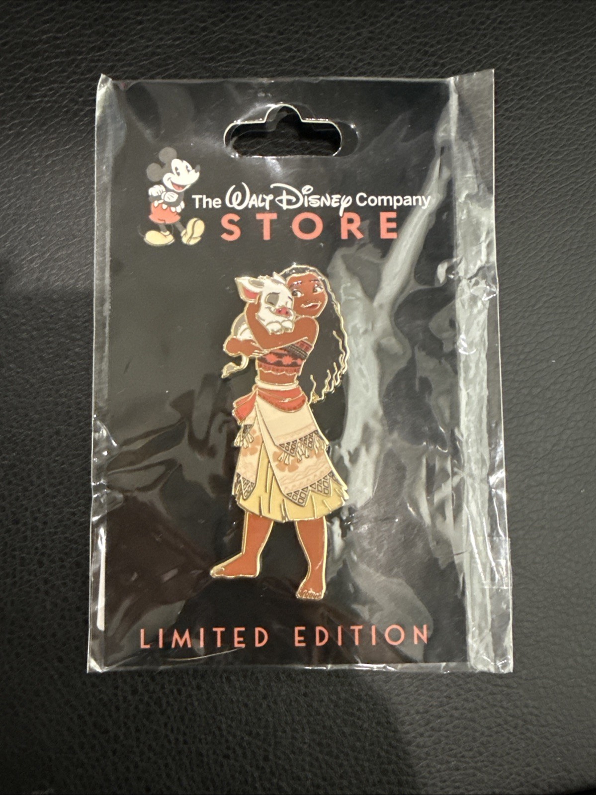 Disney D23 Expo 2024 The Ultimate Event DEC WDCS Hugs Are The Best Moana Pua Pin