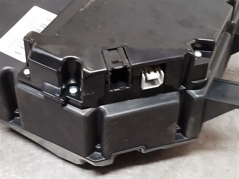 GM 84977488 HUD Heads Up Display de 2023 GMC ACADIA 9926390 - Imagem 2 de 4