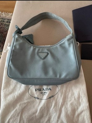 Original PRADA Re-Edition Nylon Handtasche Hellblau / Ice Blue Top Zustand