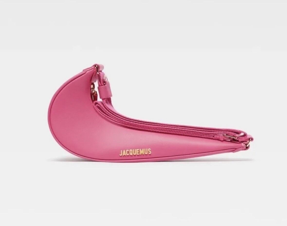 【Nike】Nike x Jacquemus Le Swoosh ★人気 Jacquemus x Nike Le Sac Swoosh Small Dark Pink New In Hand