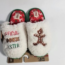 Christmas Gingerbread House Slipper Shoe Dearfoam Fuzzy Scuff Red Slip NEW 5.5