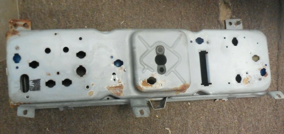 Ford Torino Fairlane 1968 original usado bisel de tablero y carcasa sin tacómetro Foto 2 de 2