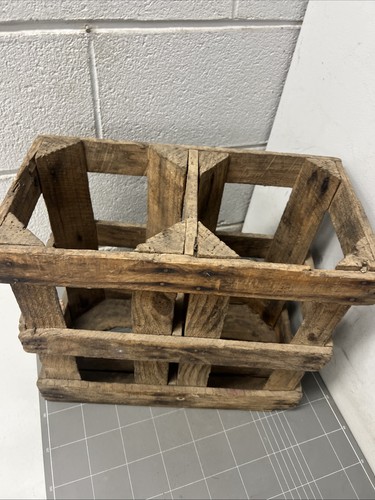 VINTAGE TIMBER BOTTLE CRATE SHIPPING WOODEN OIL FLAGON GALLON CAFE MANCAVE - Picture 2 of 8