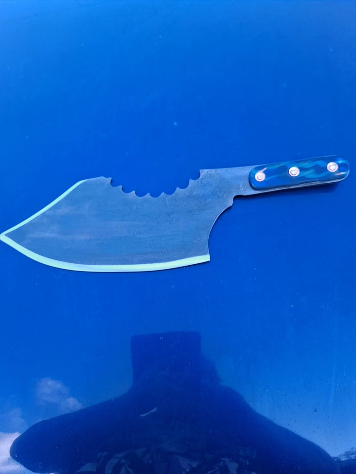 CUCHILLO CUCHILLO DE MORDIDA DE TIBURÓN HECHO A MEDIDA CUCHILLO DE LANZAMIENTO PICADOR DE CAMPAMENTO Foto 3 de 4