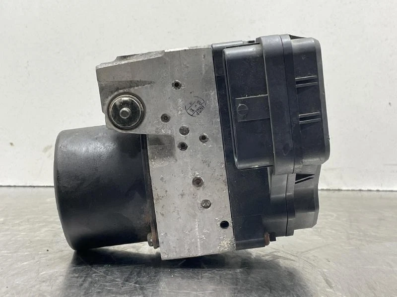 2004-2007 Toyota Highlander Anti-Lock Brake Pump ABS Module Assembly FWD OEM — 第 2/4 张图片