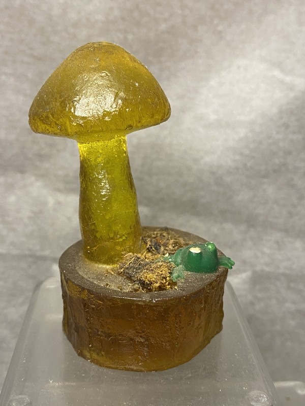 Vintage Figure, Resin Mushroom W/frog. Partial Label