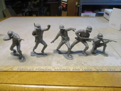 VTG Lot Marx 6" Figure WWII Gray Germans Army Men Set Soldiers Toy J62