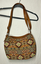 Bueno Geometric Multicolor Shoulder Bag Zip Closure Adjustable Strap Pockets