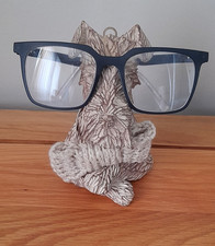 Schnauzer glasses holder