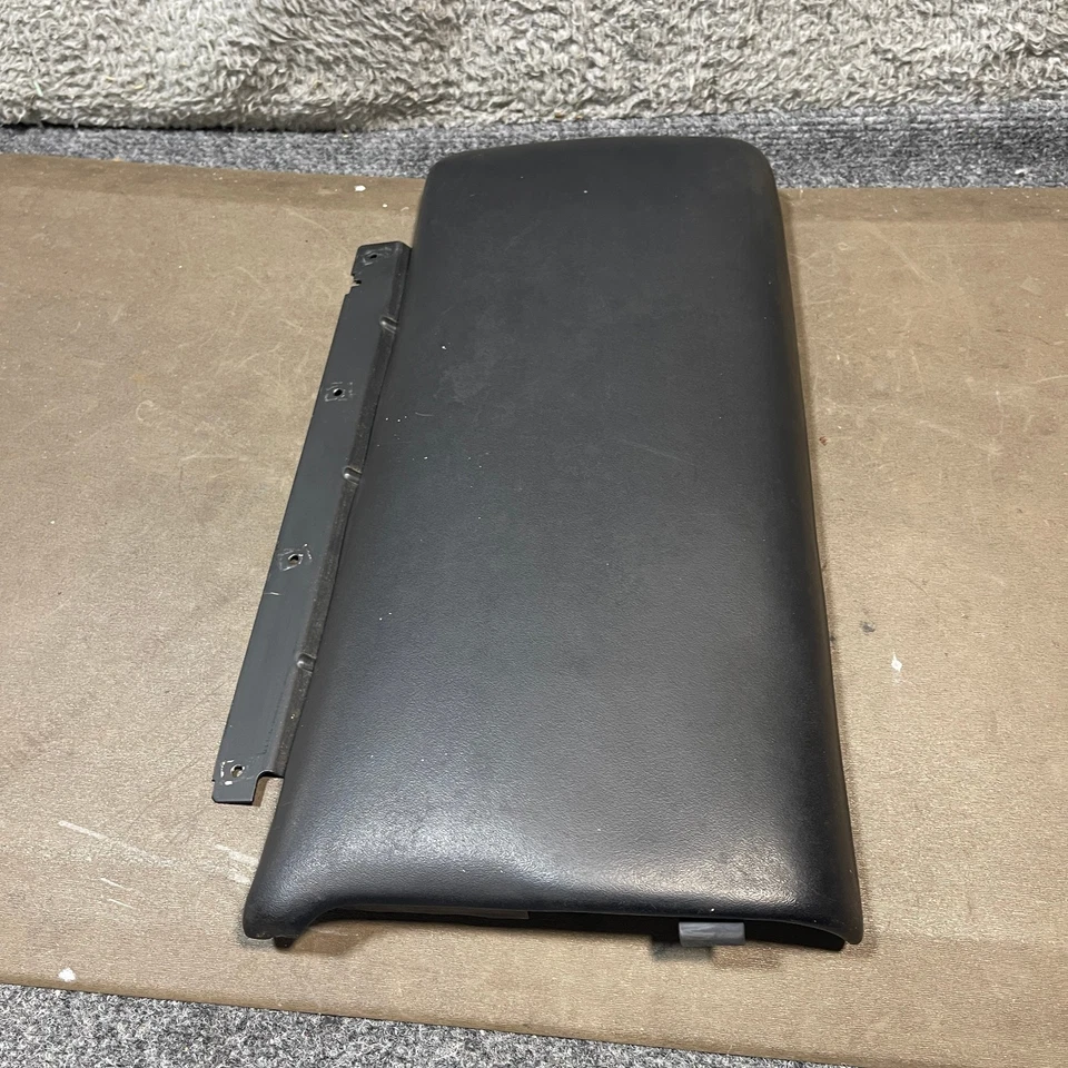 1984-89 C4 Corvette tampa do console central frontal/conjunto de apoio de braço com dobradiça - OEM - Imagem 4 de 4