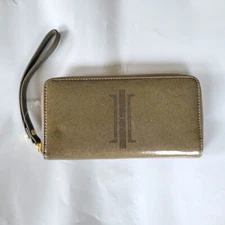 New HOBBS Green Patent Leather Zip Around Wallet Wristlet