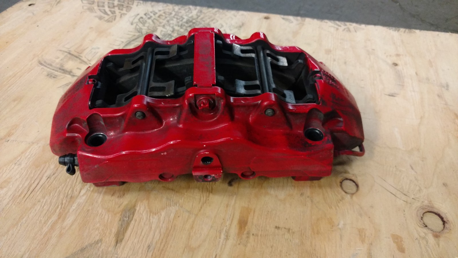 LAMBORGHINI GALLARDO LP560 LP550 FRONT RIGHT BRAKE CALIPER OEM 400615106