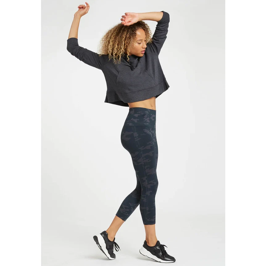 Spanx Look at Me Now Seamless Leggings Black Camo – The Blue Collection