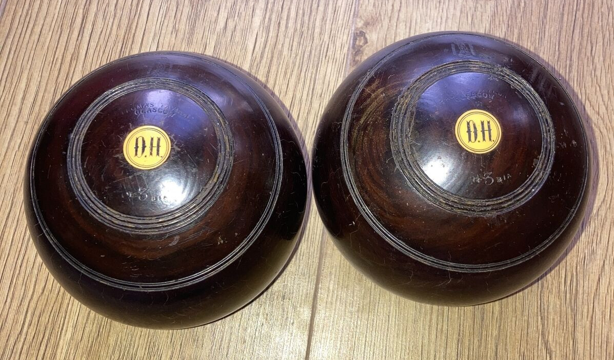 1930s Vintage Thomas Taylor of Glasgow Carpet/Lawn Balls x 4, Plus Leather Case 4