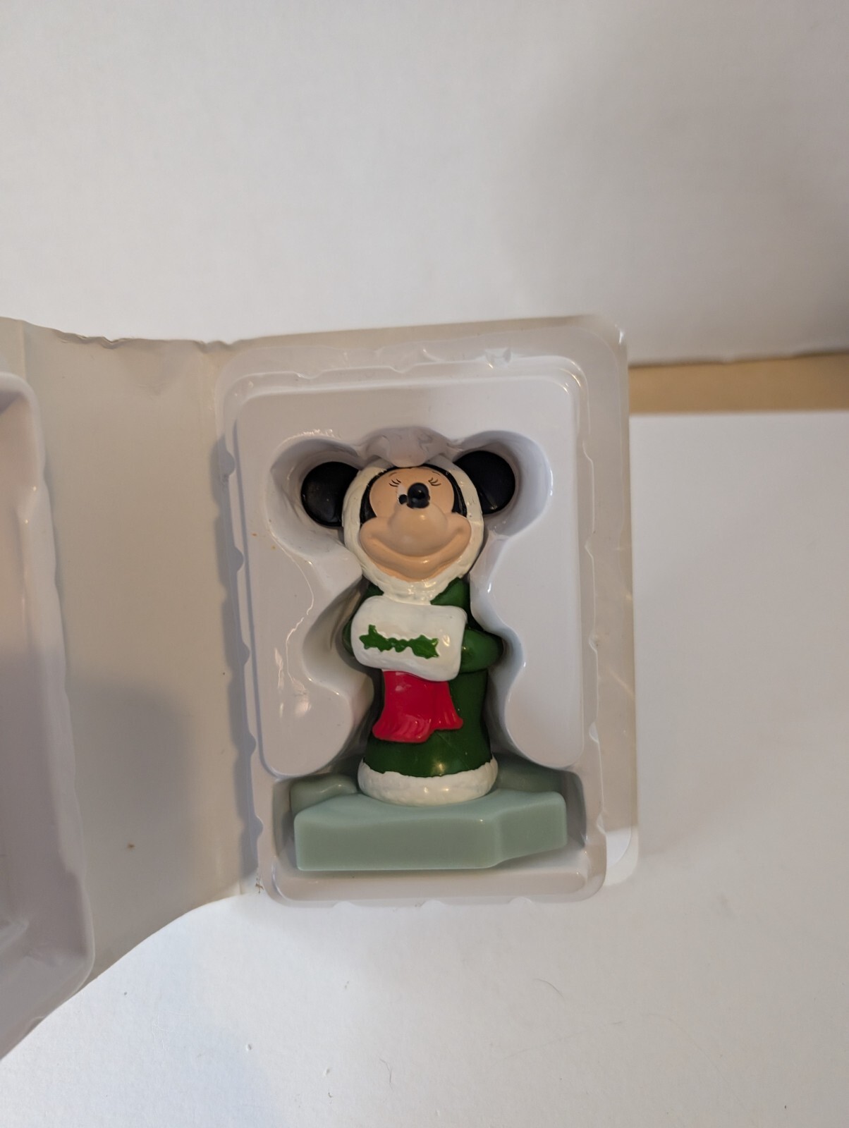 2000 Mickey's Once Upon a Christmas McDonalds Happy Meal Toy Mickey W/ Box